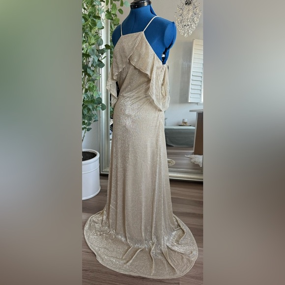 LULU’S Lulus Shine Bright Gold Off-the-Shoulder Maxi Dress - Picture 4 of 8